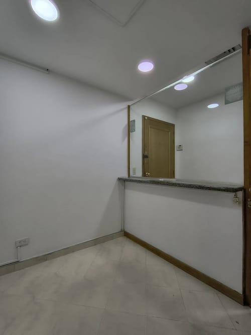 Oficina en arriendo en La Florida, Medellín, 37 m² · foto 7 de 8