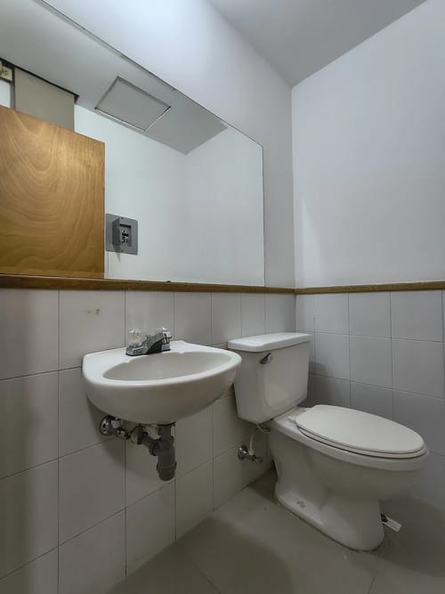 Oficina en arriendo en La Florida, Medellín, 37 m² · foto 8 de 8