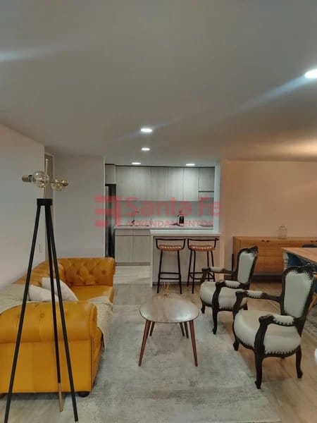Apartamento de 3 alcobas en arriendo en Transversal Superior, Medellín, 90 m² · foto 2 de 10