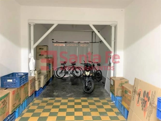 Casa de 10 alcobas en venta en Belén, Medellín, 280 m² · foto 2 de 10