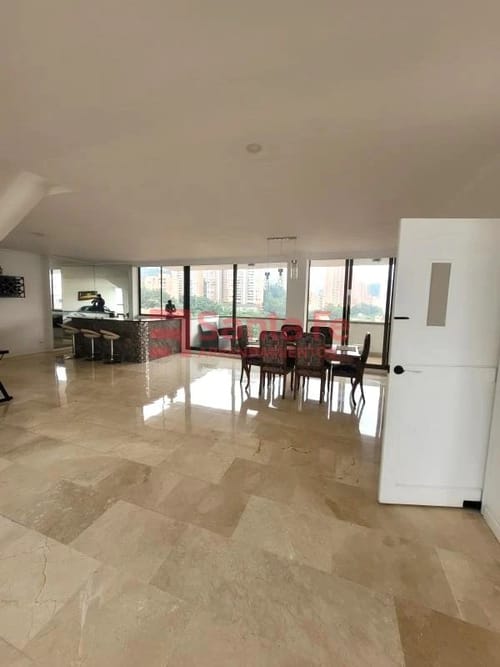 Apartamento en arriendo en El Tesoro, Medellín · foto 5 de 10
