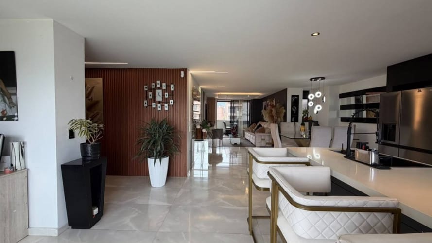 Apartamento de 3 alcobas en arriendo en Laureles, Medellín, 106 m² · foto 12 de 24