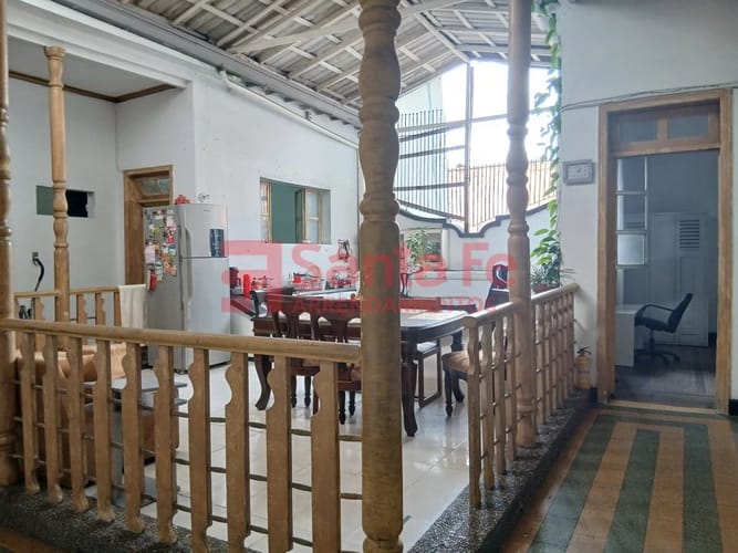 Casa de 19 alcobas en arriendo en Prado, Medellín, 500 m² · foto 3 de 10