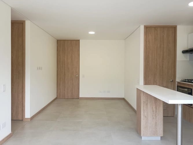 Apartamento de 3 alcobas en arriendo en Ub Cortijo De San Jose, Sabaneta, 80 m² · foto 2 de 10