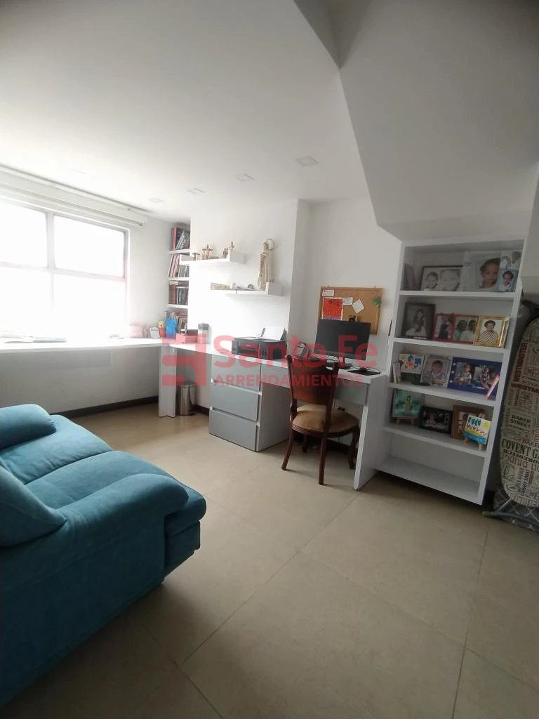 Apartamento en arriendo en Laureles, Medellín · foto 9 de 10