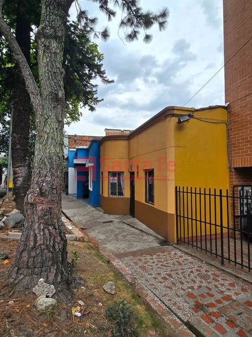 Casa de 4 alcobas en venta en Cristobal, Medellín, 188 m² · foto 3 de 10