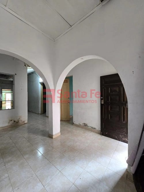 Casa de 4 alcobas en venta en Cristobal, Medellín, 188 m² · foto 4 de 10