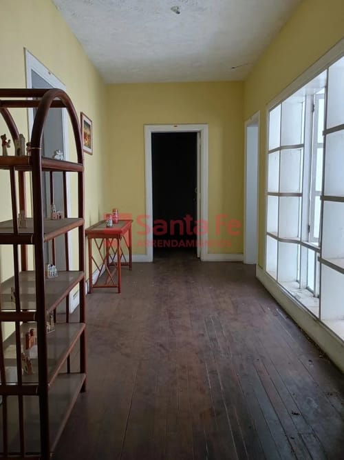 Casa de 9 alcobas en arriendo en Villa Nueva, Medellín, 450 m² · foto 2 de 10