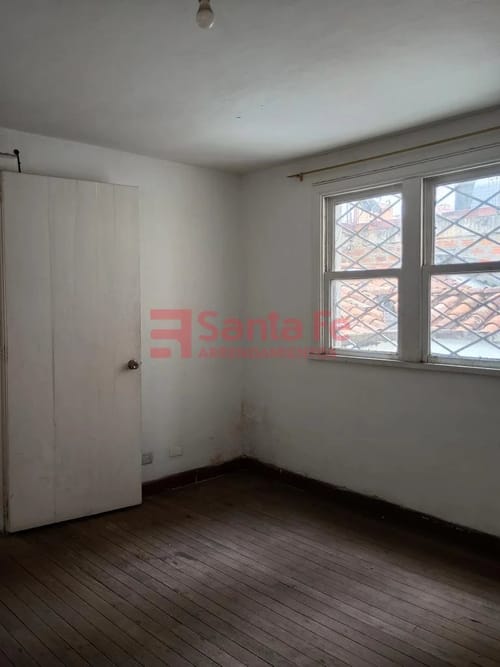 Casa de 9 alcobas en arriendo en Villa Nueva, Medellín, 450 m² · foto 6 de 10