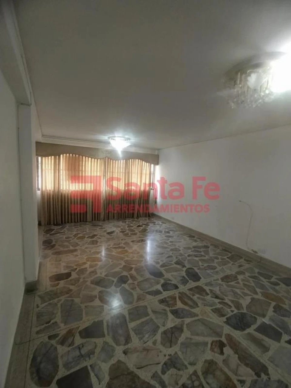 Apartamento en venta en Boston, Medellín · foto 3 de 10