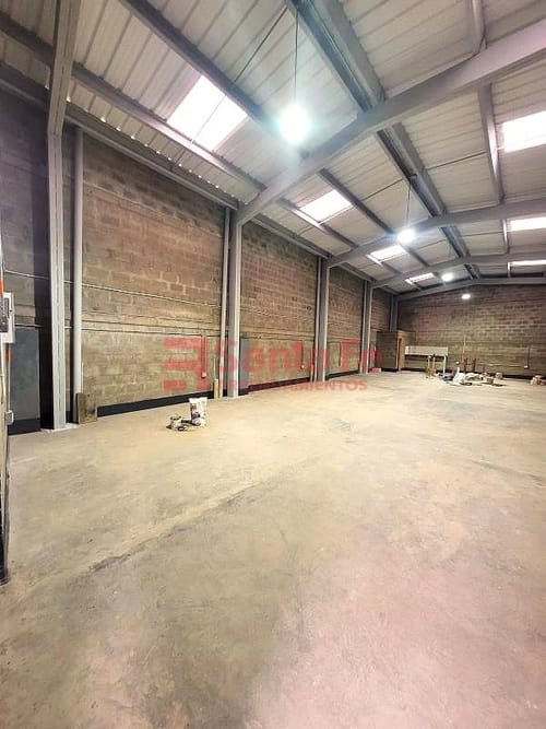 Bodega en arriendo en Monteazul, Sabaneta, 180 m² · foto 3 de 9