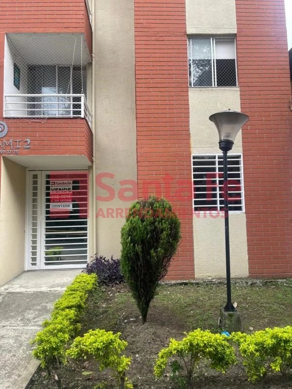 Apartamento en venta en Barrio Cristóbal, Medellín · foto 2 de 10