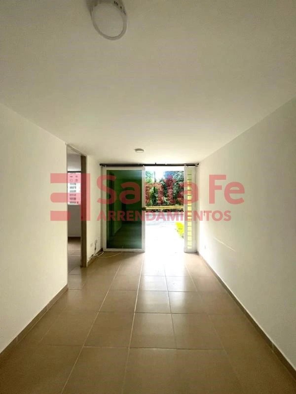 Apartamento en venta en Barrio Cristóbal, Medellín · foto 3 de 10