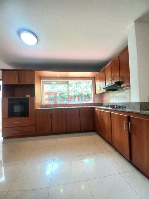 Casa de 3 alcobas en arriendo en Lagos De La Doctora, Sabaneta, 250 m² · foto 5 de 10
