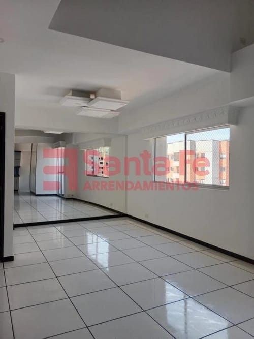 Apartamento de 4 alcobas en venta en Suarez, Bello, 145 m² · foto 2 de 10