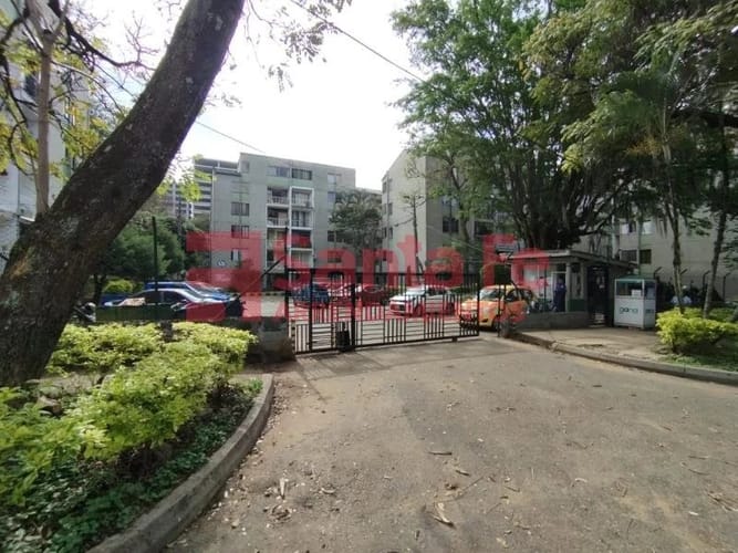 Apartamento de 4 alcobas en venta en Suarez, Bello, 95 m² · foto 2 de 10
