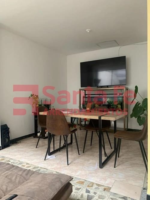 Casa de 5 alcobas en venta en Boston, Medellín, 298 m² · foto 8 de 10