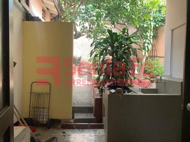 Casa de 5 alcobas en venta en Boston, Medellín, 298 m² · foto 10 de 10