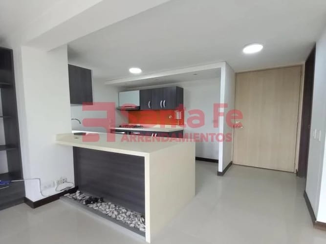 Apartamento de 3 alcobas en venta en Belén, Medellín, 80 m² · foto 2 de 10