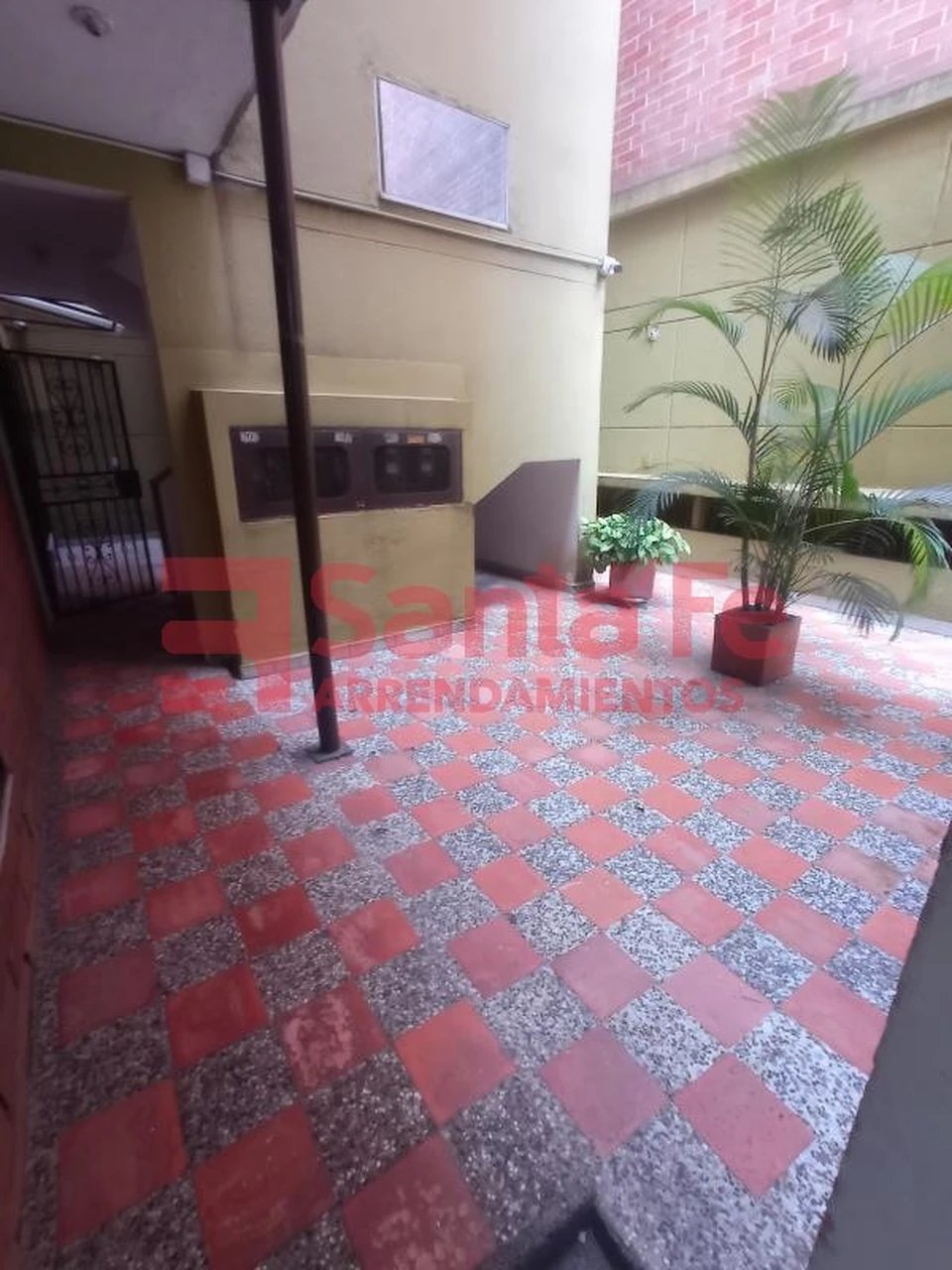Apartamento en venta en El Castillo, Medellín · foto 2 de 10