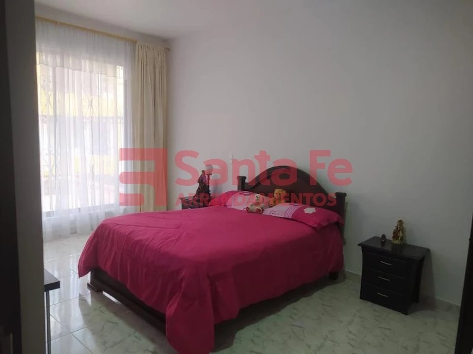 Apartamento en venta en El Castillo, Medellín · foto 2 de 10