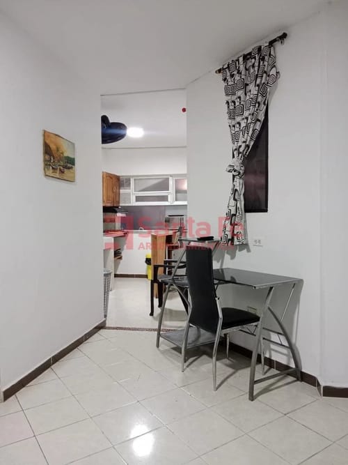 Casa de 26 alcobas en arriendo en Laureles, Medellín, 750 m² · foto 3 de 10