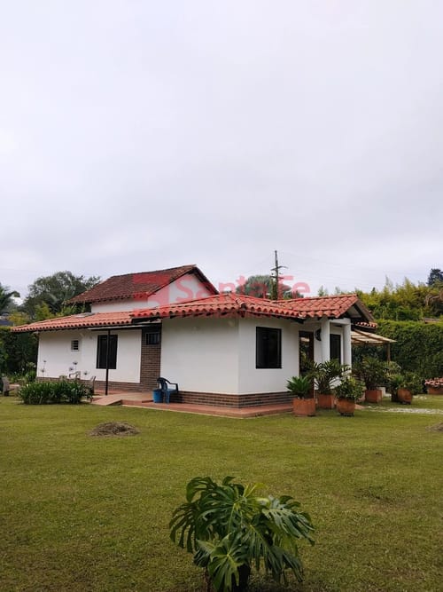 Finca en arriendo en La Mosca, Rionegro, 180 m² · foto 2 de 10
