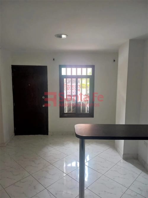 Apartamento de 3 alcobas en venta en Centro, Bello, 82 m² · foto 3 de 10