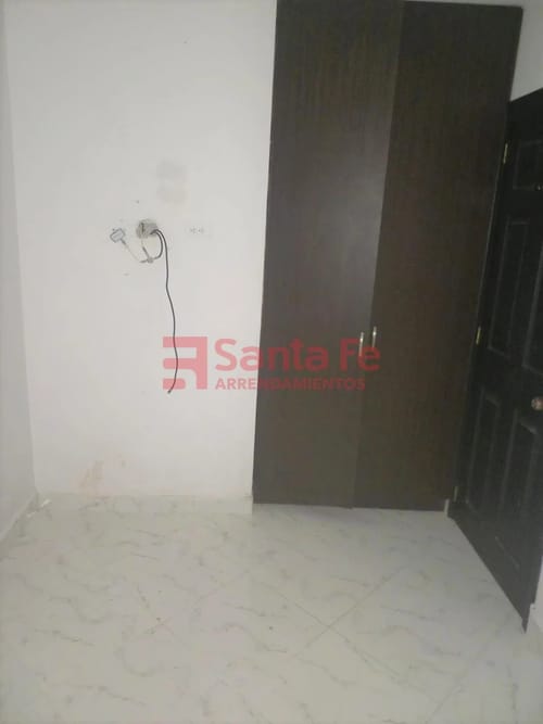Apartamento de 3 alcobas en venta en Centro, Bello, 82 m² · foto 5 de 10