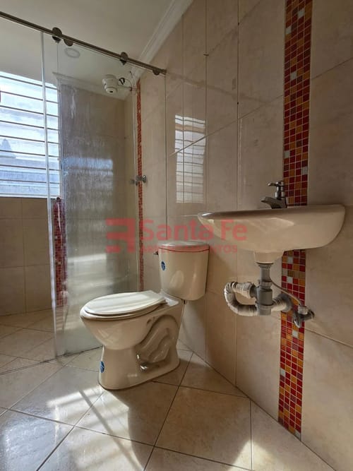 Casa de 4 alcobas en venta en Boston, Medellín, 113 m² · foto 8 de 10