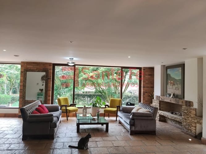 Finca en arriendo en Chipre, Rionegro, 300 m² · foto 2 de 10