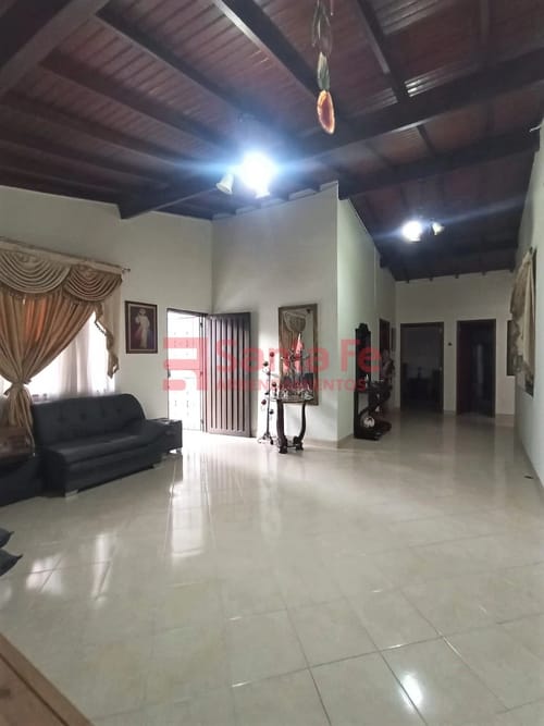 Casa de 4 alcobas en venta en Boston, Medellín, 210 m² · foto 3 de 10