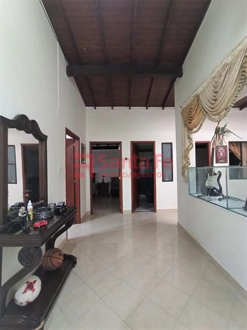 Casa de 4 alcobas en venta en Boston, Medellín, 210 m² · foto 6 de 10