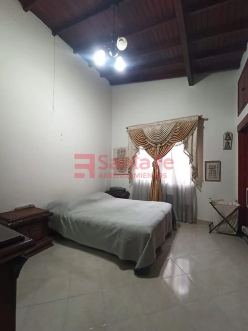 Casa de 4 alcobas en venta en Boston, Medellín, 210 m² · foto 7 de 10