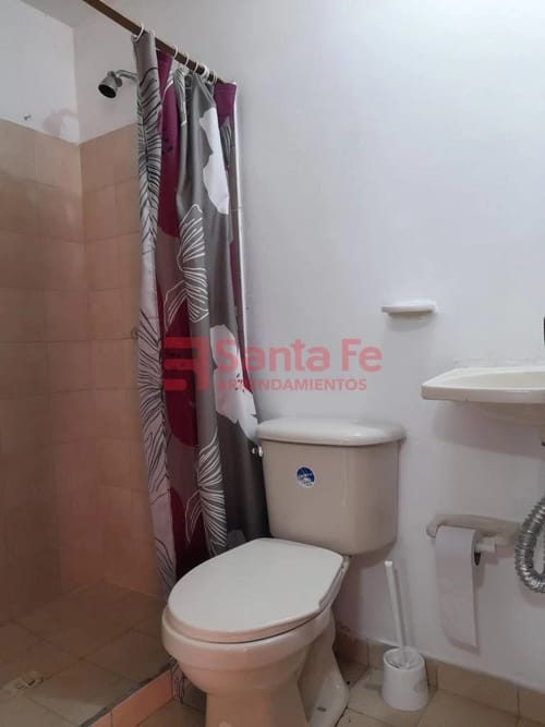 Local en arriendo en La Floresta, Medellín, 160 m² · foto 9 de 10