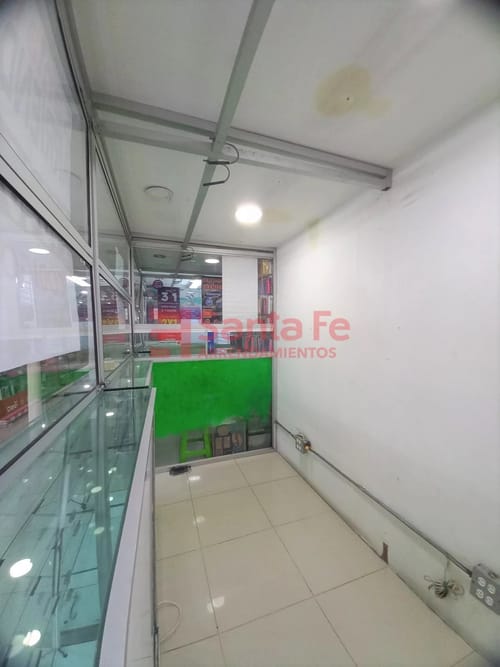 Local en arriendo en Villanueva, Medellín, 6 m² · foto 3 de 3