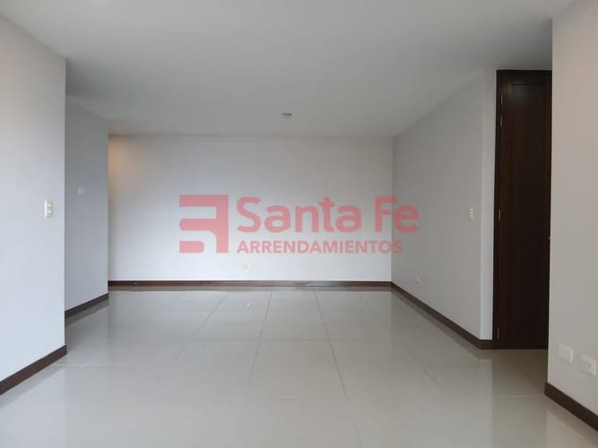 Apartamento de 4 alcobas en arriendo en Santa Maria De Los Angeles, Medellín, 102 m² · foto 3 de 10