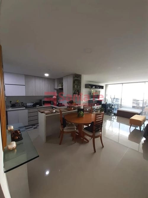 Apartamento de 3 alcobas en arriendo en San Diego, Medellín, 84 m² · foto 2 de 10