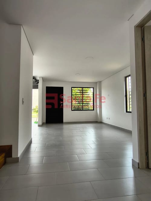Casa de 3 alcobas en venta en El Centro, El Carmen de Viboral, 150 m² · foto 5 de 10