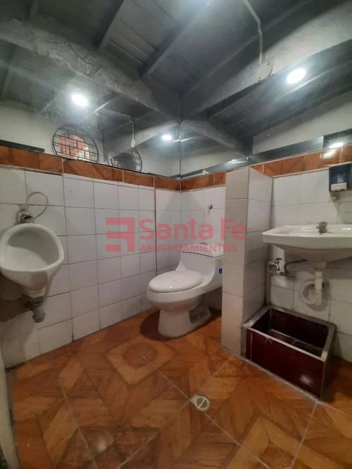 Bodega en arriendo en Perpetuo Socorro, Medellín, 140 m² · foto 9 de 9