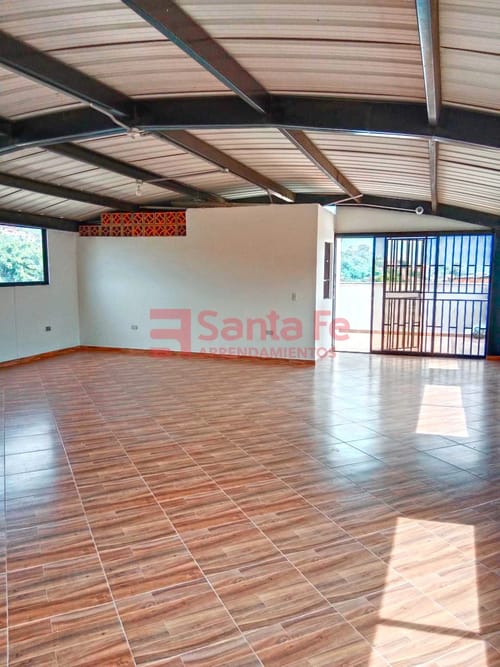 Local en arriendo en San Isidro, Medellín, 110 m² · foto 4 de 6