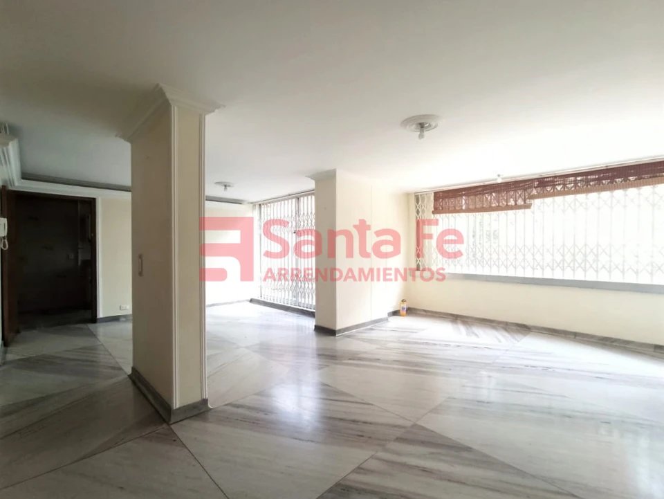 Apartamento en venta en La Candelaria, Medellín · foto 6 de 10