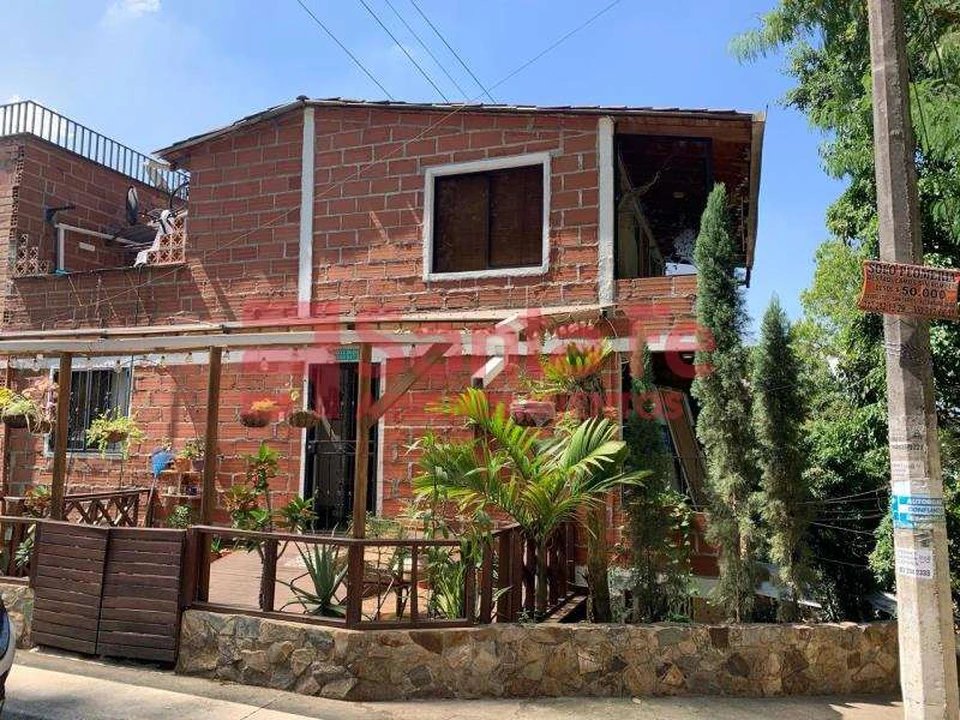 Apartamento en venta en Buenos Aires, Medellín · foto 2 de 10