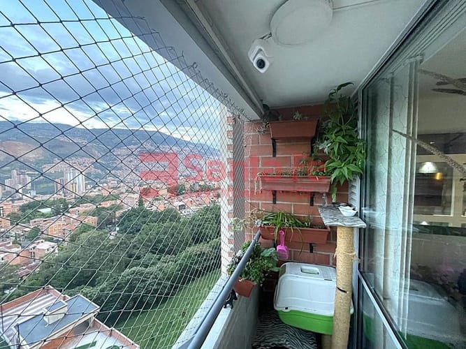 Apartamento de 3 alcobas en venta en Centro, Bello, 51 m² · foto 2 de 10