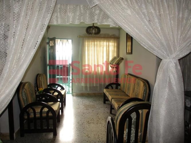 Casa de 5 alcobas en venta en El Castillo, Medellín, 123 m² · foto 4 de 10