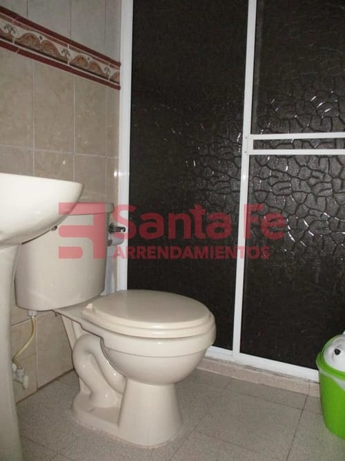 Casa de 5 alcobas en venta en El Castillo, Medellín, 123 m² · foto 9 de 10
