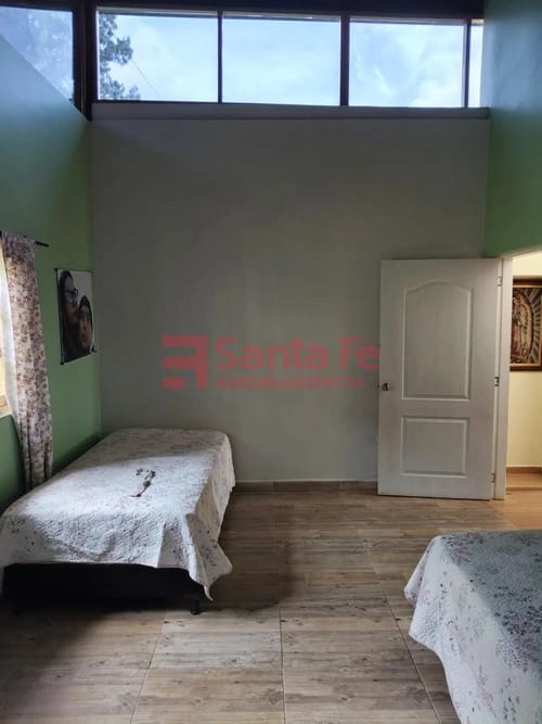 Casa de 5 alcobas en arriendo en Piedras Blancas-Matasano, Medellín, 364 m² · foto 10 de 10