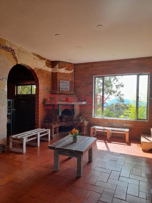 Finca en arriendo en Santa Elena, Medellín, 500 m² · foto 2 de 10