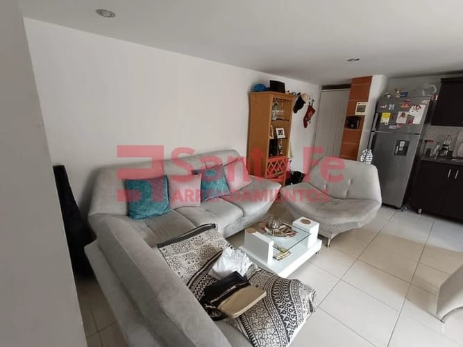 Apartamento de 3 alcobas en venta en Suarez, Bello, 59 m² · foto 2 de 10