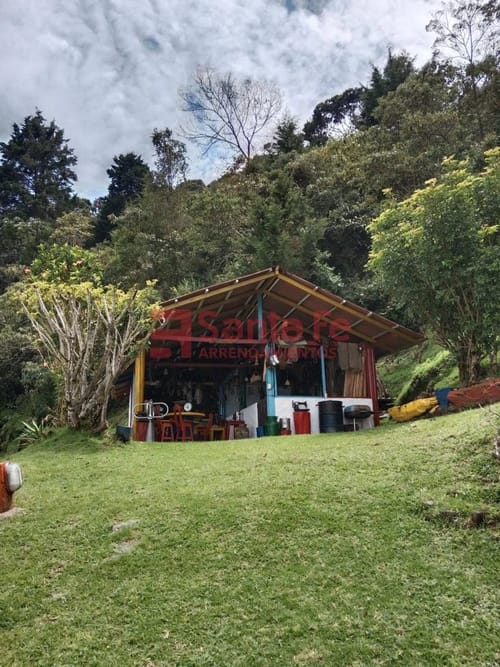 Finca en arriendo en Media Luna, Medellín, 100 m² · foto 3 de 10